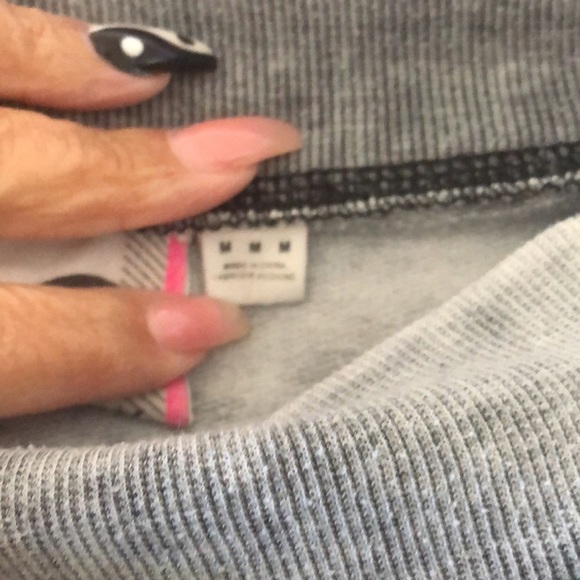 Cute sweatshirt - Picture 2 of 3